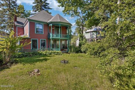 5 Albany Avenue Round Lake NY 12151