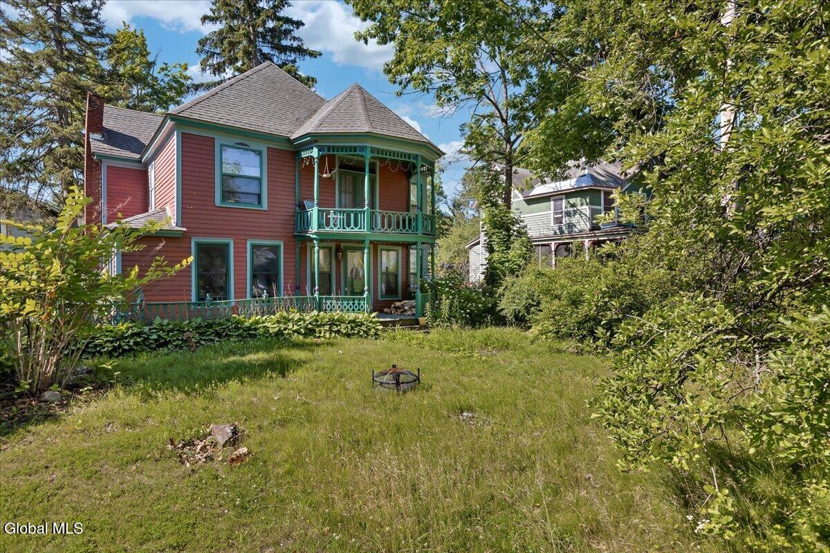 5 Albany Avenue Round Lake NY 12151
