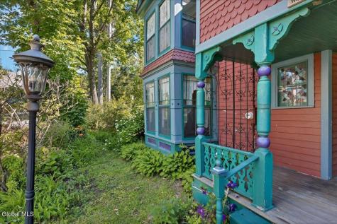 5 Albany Avenue Round Lake NY 12151