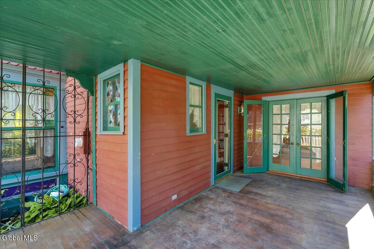 5 Albany Avenue Round Lake NY 12151