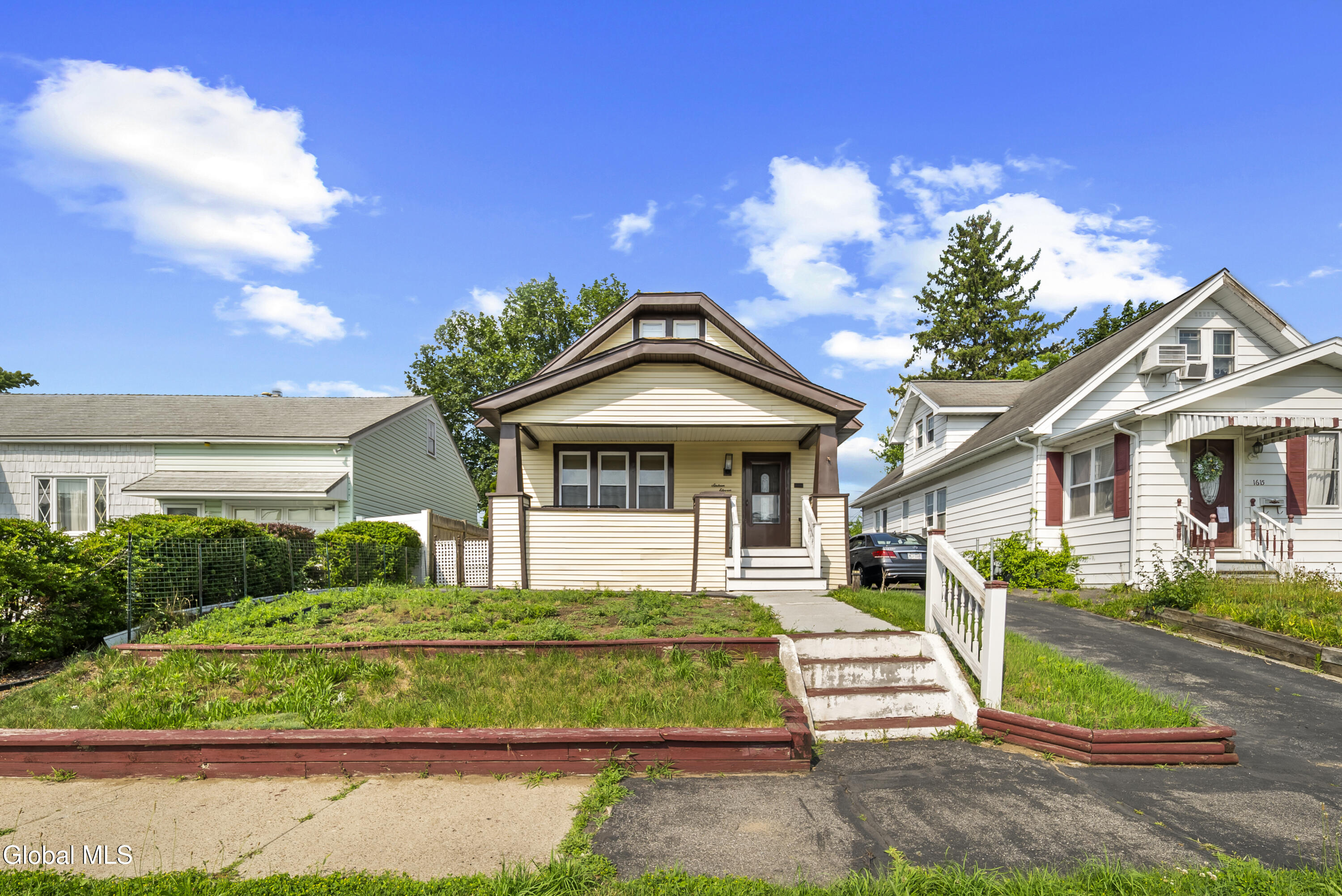 1611 Schuyler Street Schenectady NY 12303