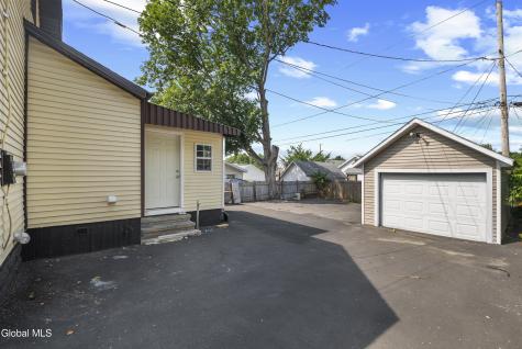 1611 Schuyler Street Schenectady NY 12303