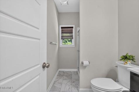 38 Wyatts Circle Rensselaer NY 12144