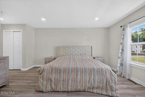 38 Wyatts Circle Rensselaer NY 12144