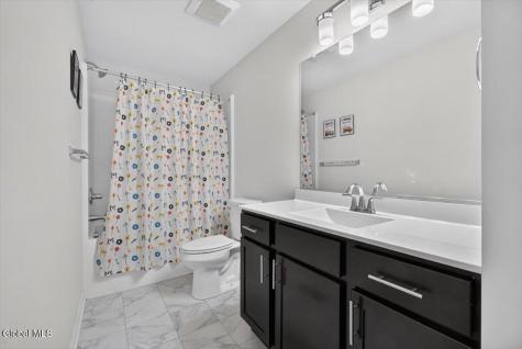 38 Wyatts Circle Rensselaer NY 12144