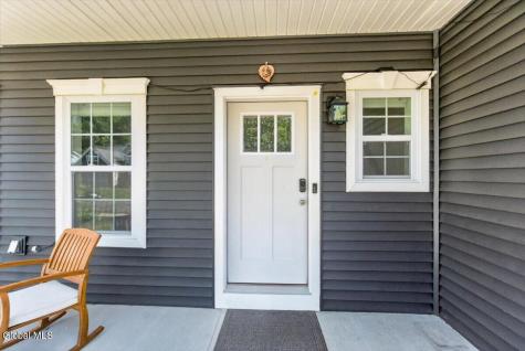 38 Wyatts Circle Rensselaer NY 12144