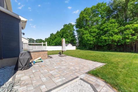 38 Wyatts Circle Rensselaer NY 12144