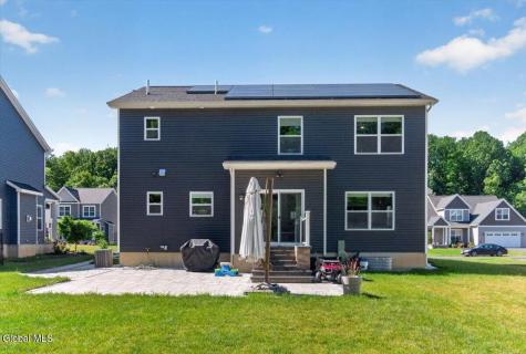 38 Wyatts Circle Rensselaer NY 12144