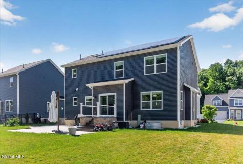 38 Wyatts Circle Rensselaer NY 12144