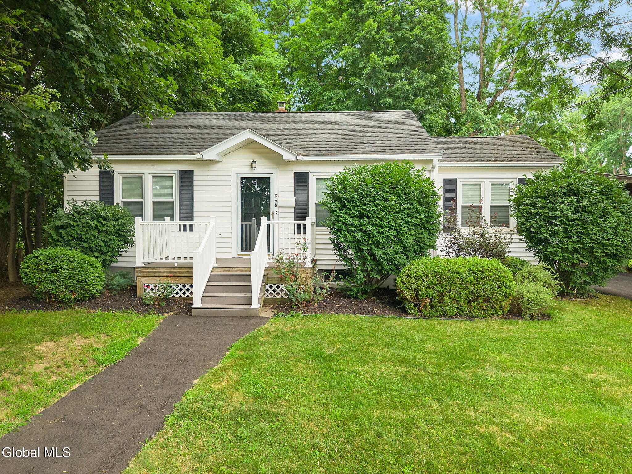 848 Hazelwood Avenue Schenectady NY 12306