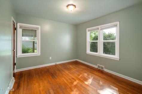 848 Hazelwood Avenue Schenectady NY 12306