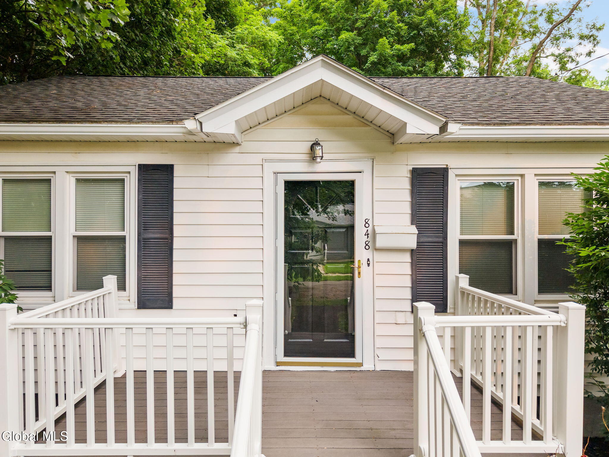 848 Hazelwood Avenue Schenectady NY 12306