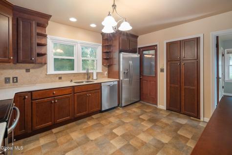 848 Hazelwood Avenue Schenectady NY 12306
