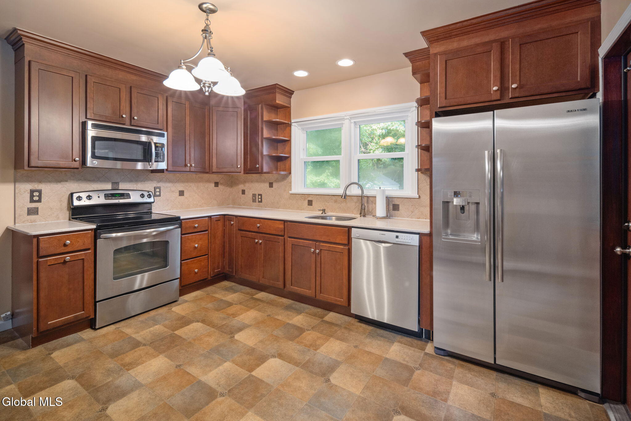 848 Hazelwood Avenue Schenectady NY 12306