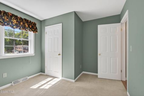 4 Smith Lane Voorheesville NY 12186