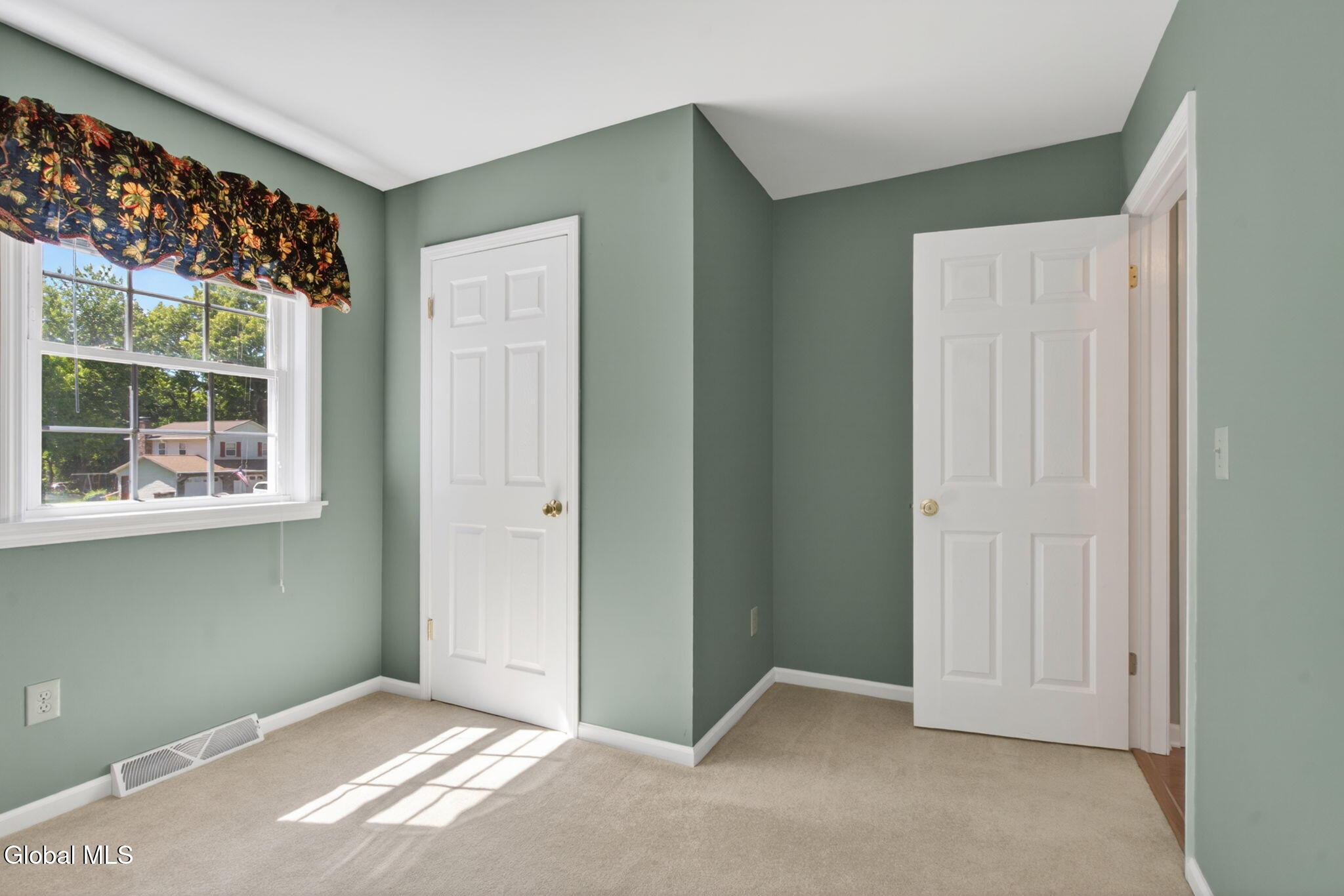4 Smith Lane Voorheesville NY 12186