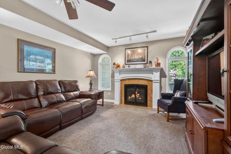 4 Smith Lane Voorheesville NY 12186