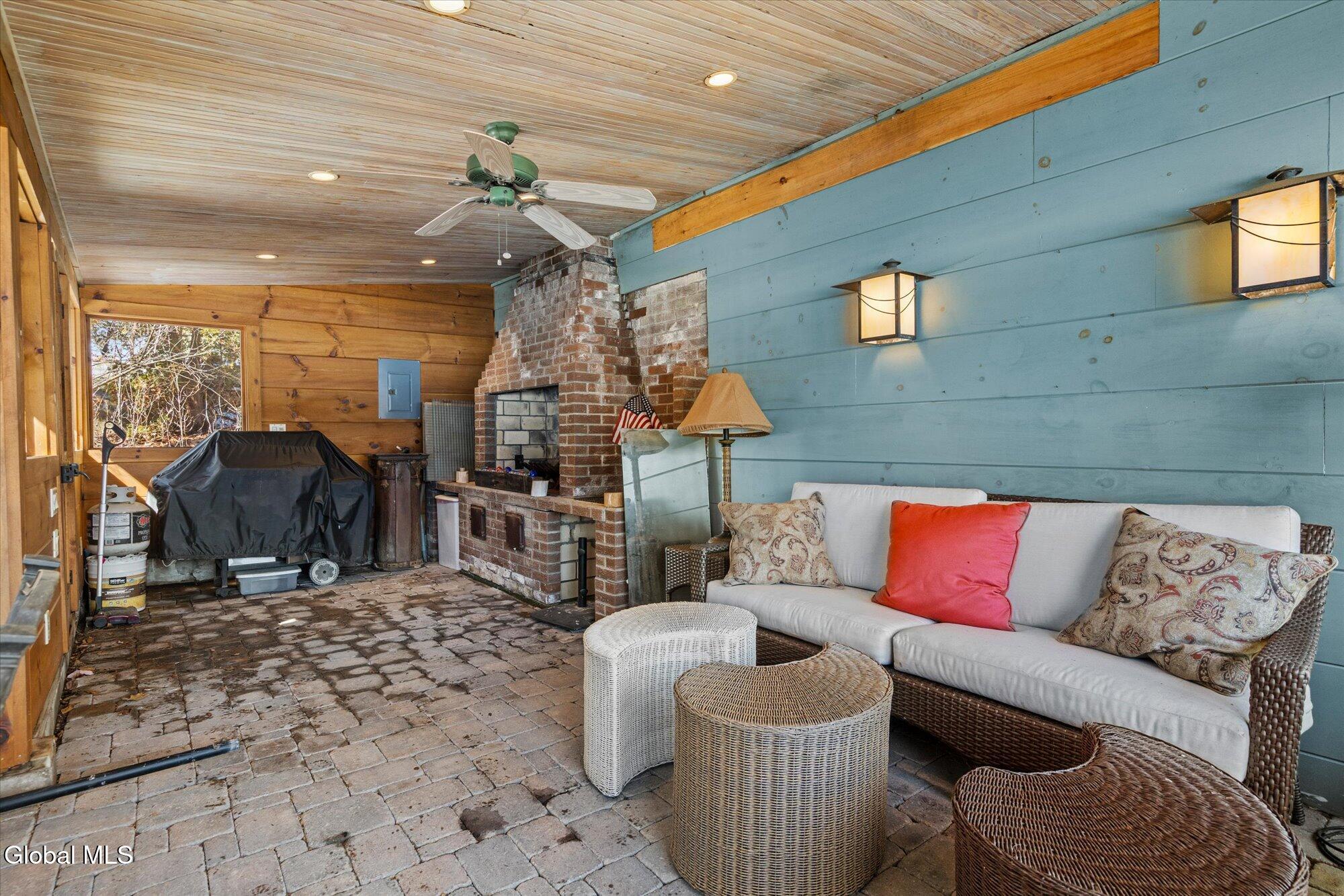 34 Westover Loop Lake George NY 12845