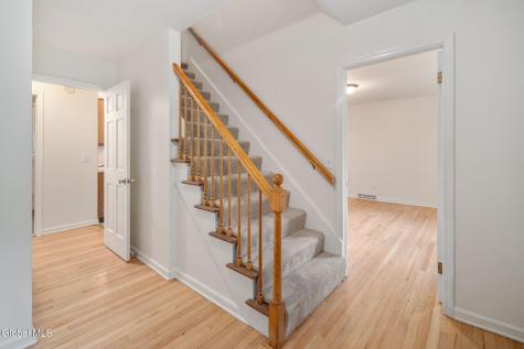 89 Willow Street Guilderland NY 12084