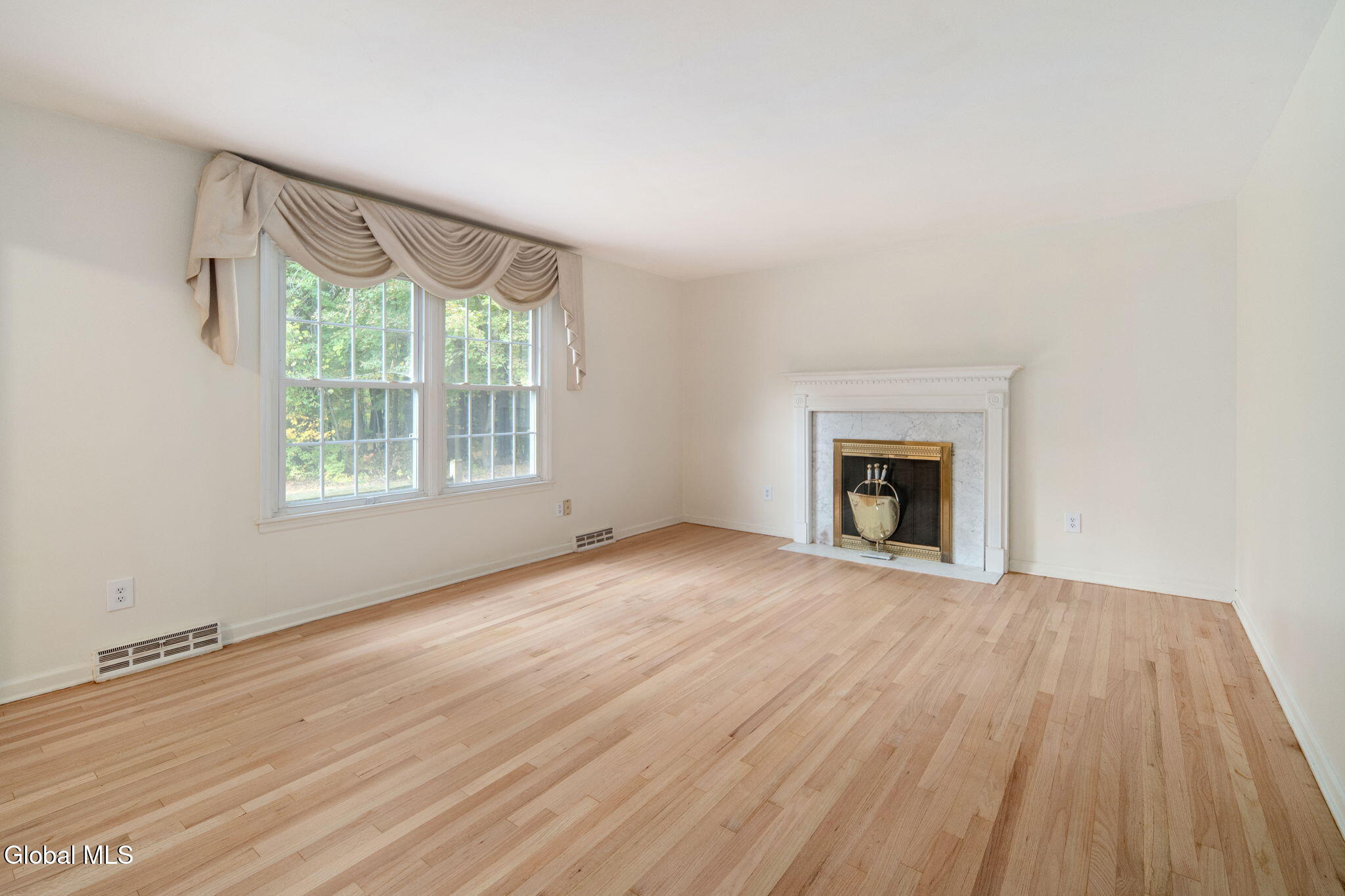 89 Willow Street Guilderland NY 12084