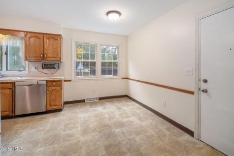 89 Willow Street Guilderland NY 12084