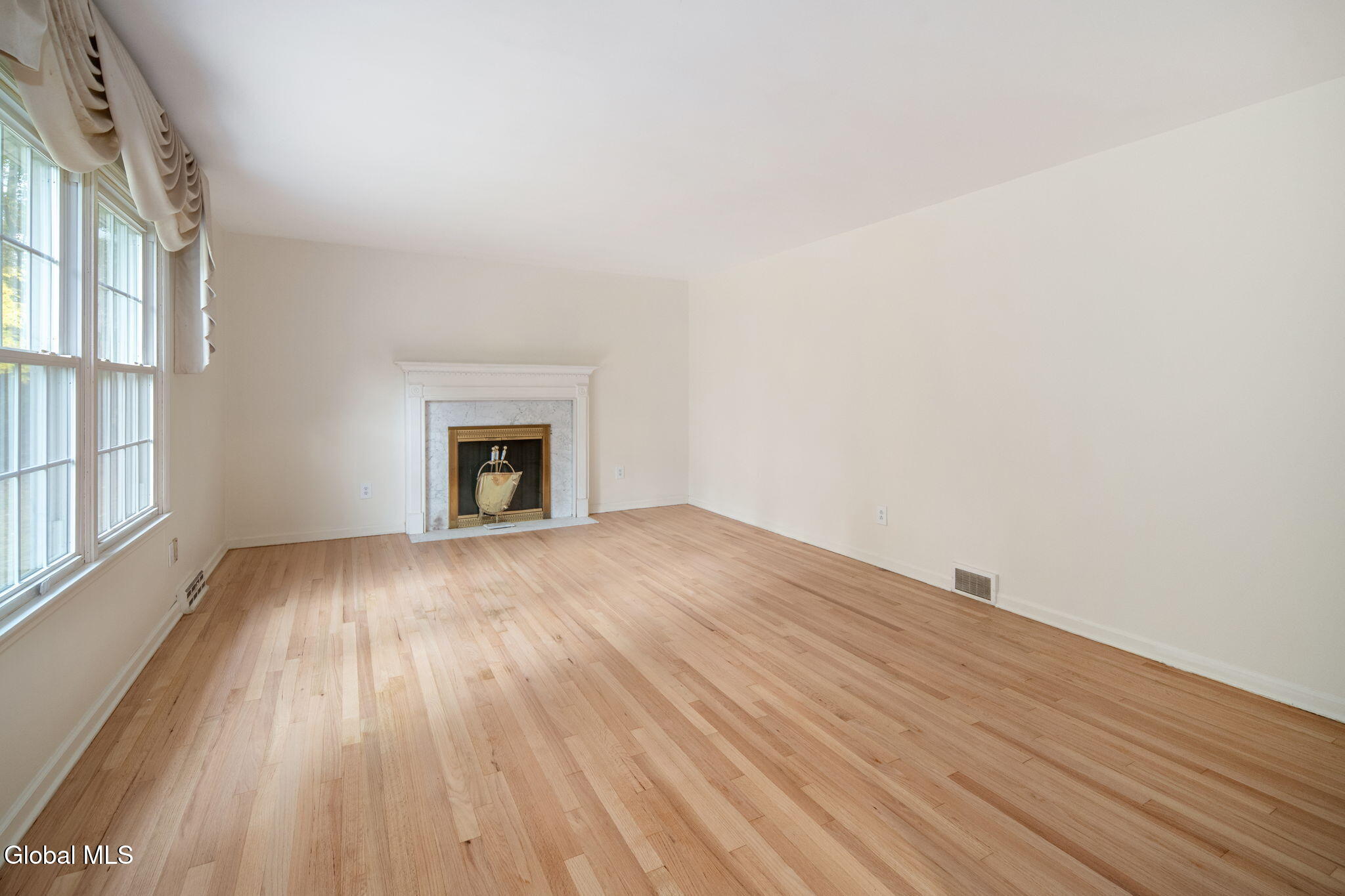 89 Willow Street Guilderland NY 12084