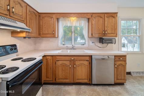 89 Willow Street Guilderland NY 12084