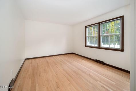 89 Willow Street Guilderland NY 12084