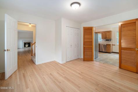 89 Willow Street Guilderland NY 12084