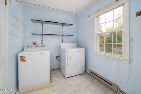 89 Willow Street Guilderland NY 12084