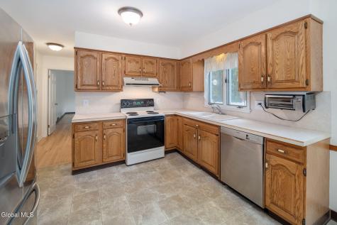 89 Willow Street Guilderland NY 12084