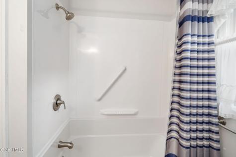 89 Willow Street Guilderland NY 12084