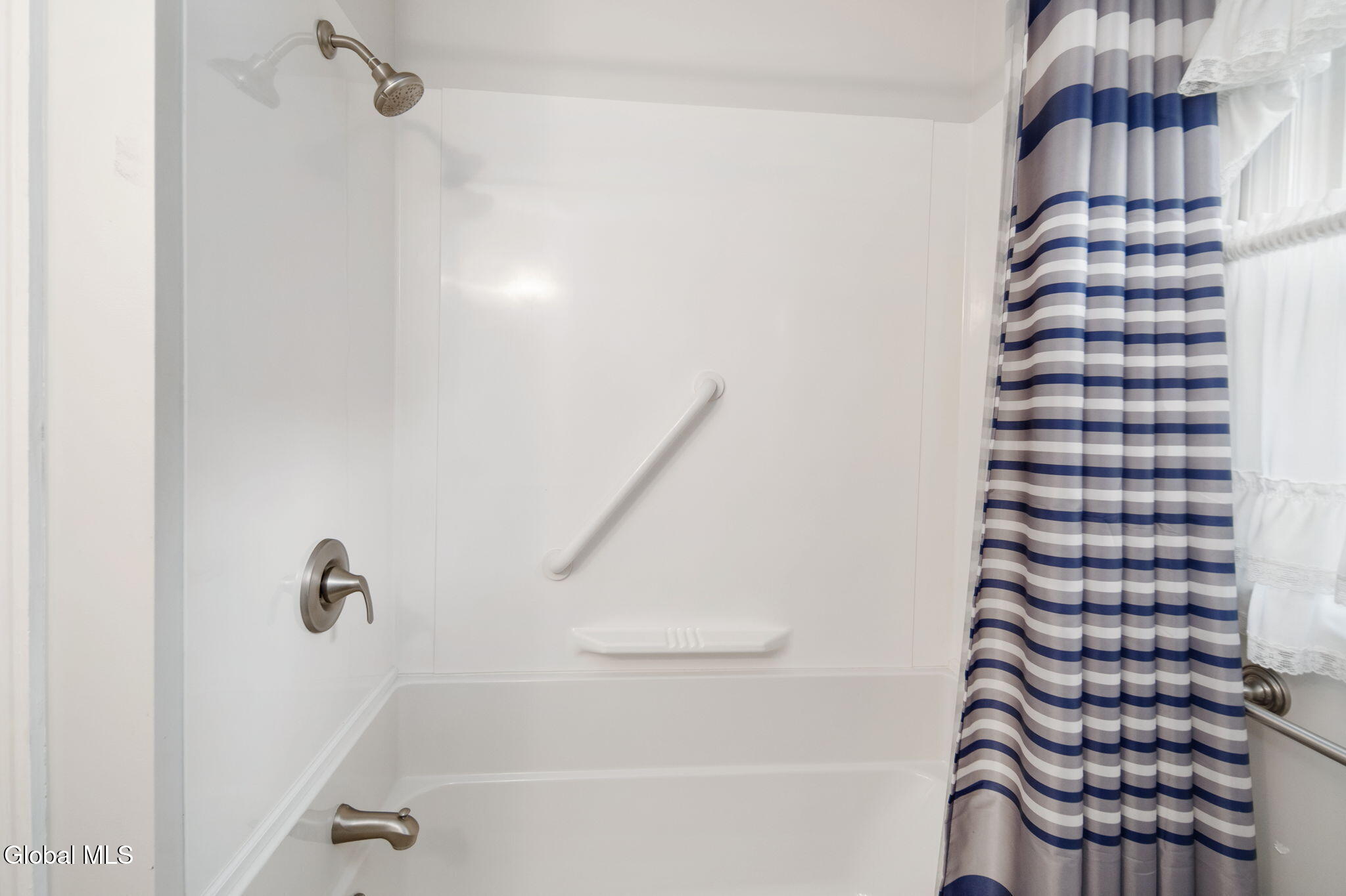 89 Willow Street Guilderland NY 12084