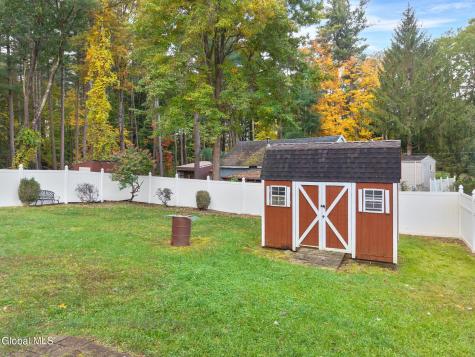 89 Willow Street Guilderland NY 12084