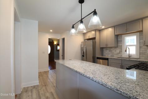 417 Eleanor Street Schenectady NY 12306