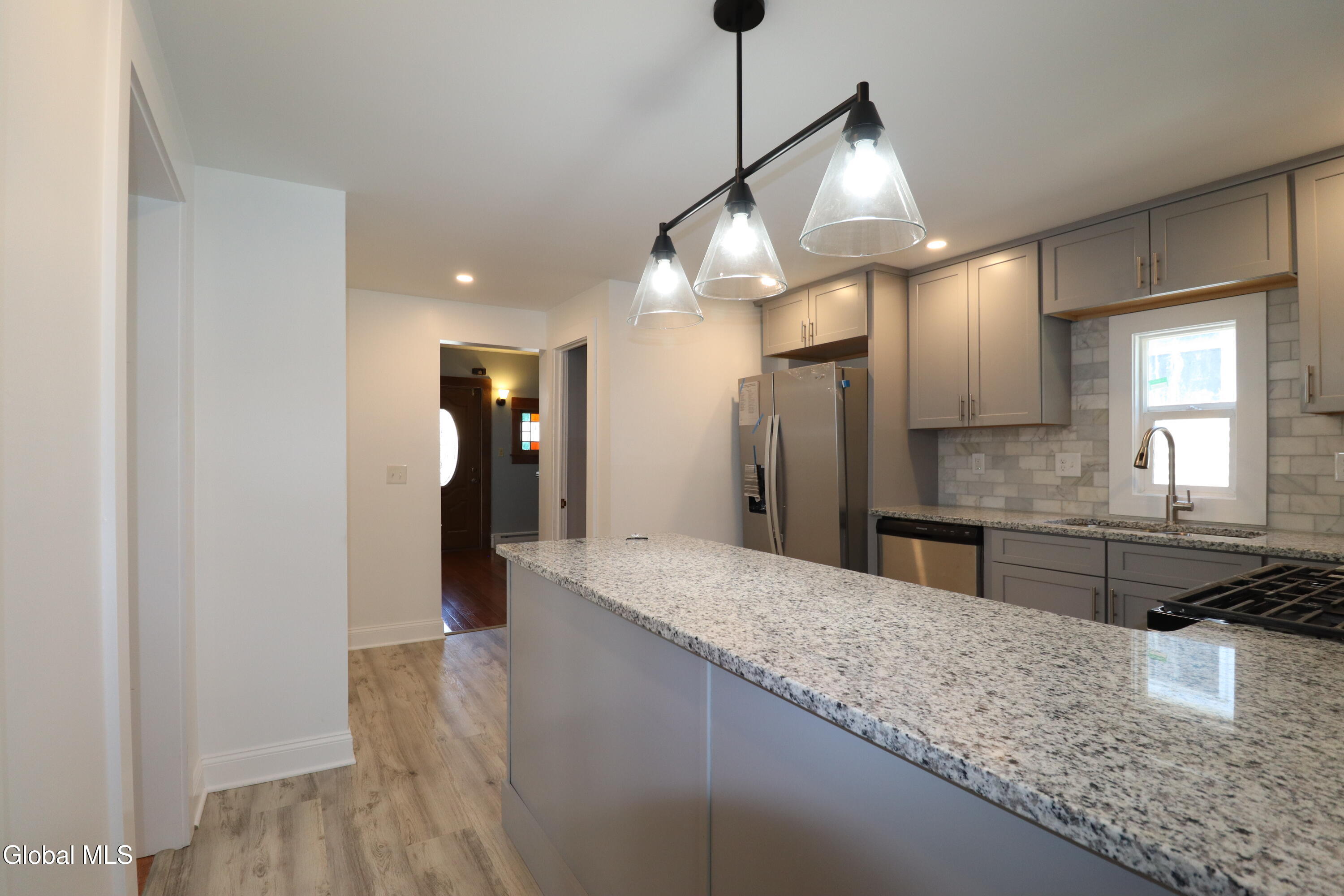 417 Eleanor Street Schenectady NY 12306
