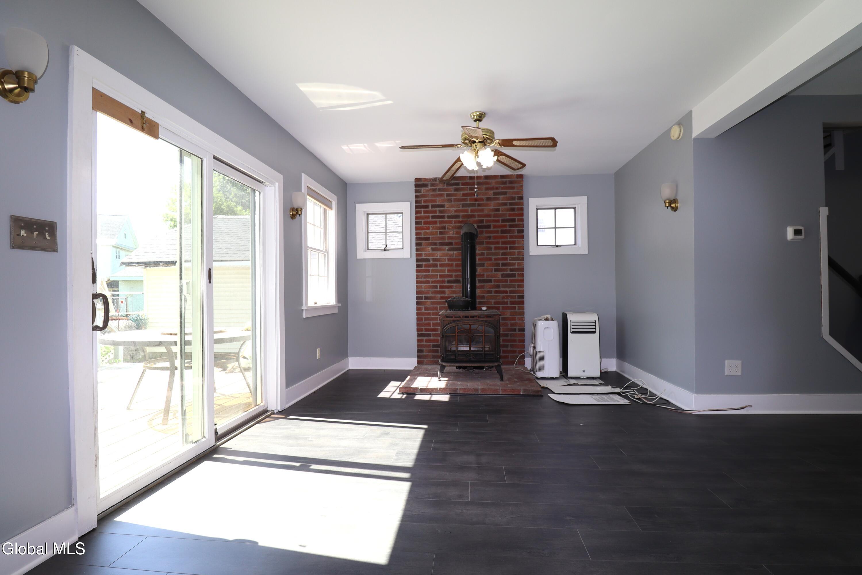 417 Eleanor Street Schenectady NY 12306