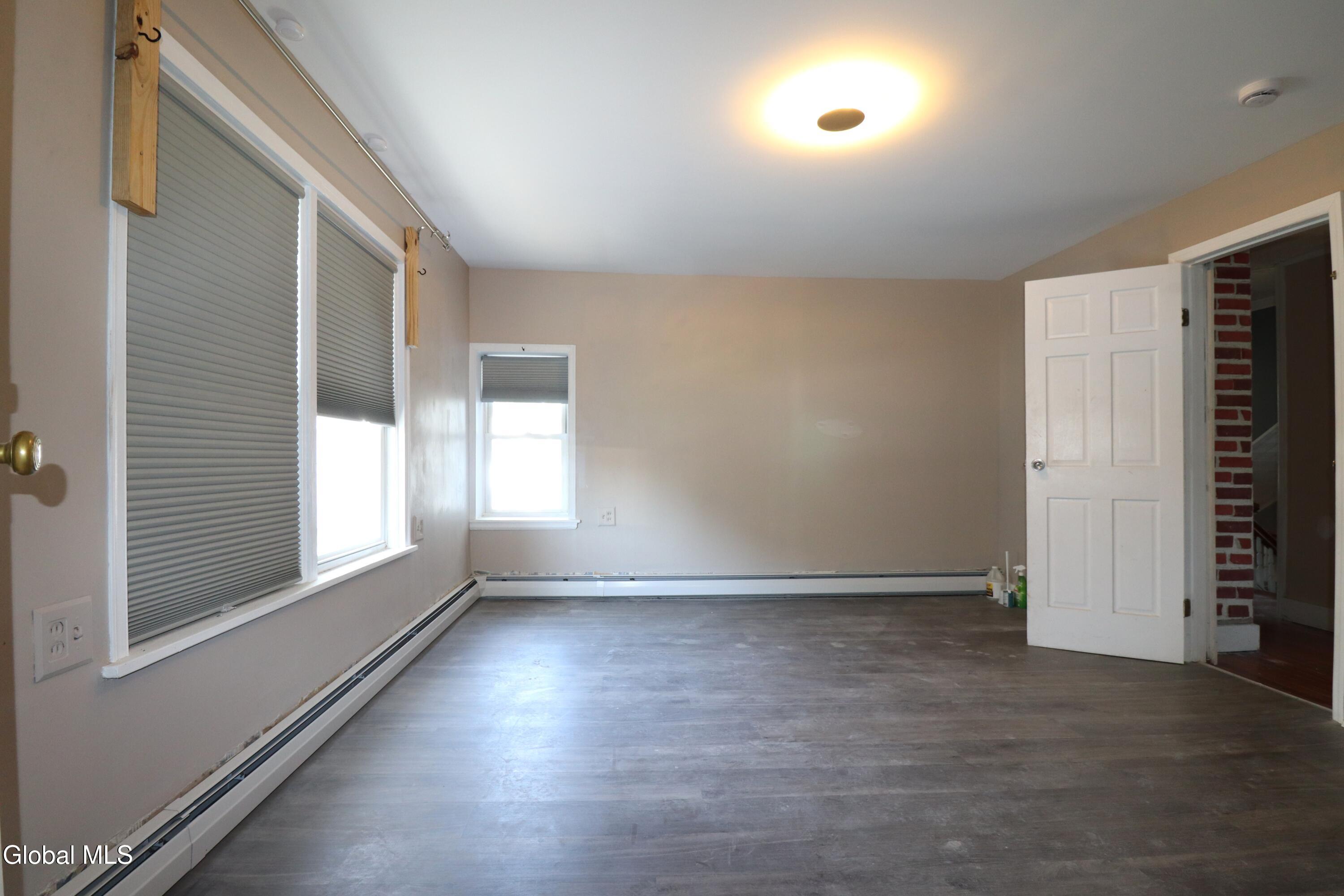 417 Eleanor Street Schenectady NY 12306