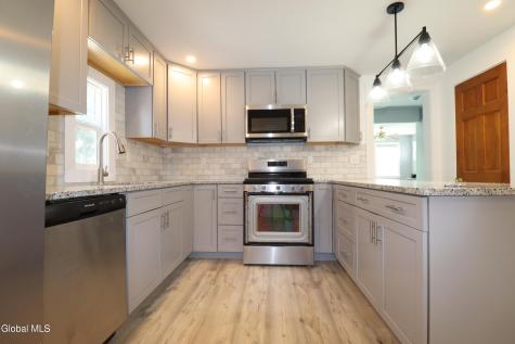417 Eleanor Street Schenectady NY 12306