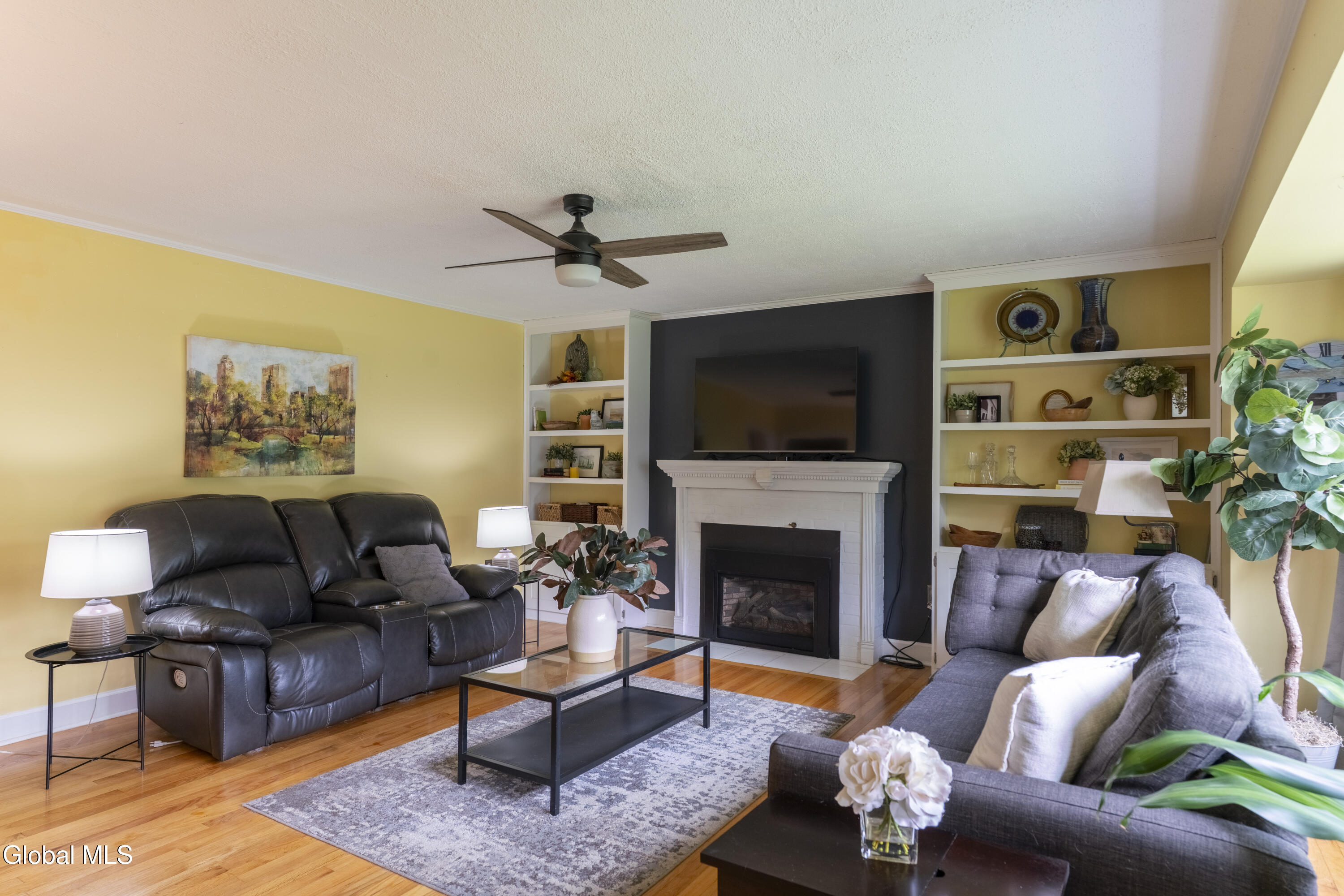 27 Pershing Road Queensbury NY 12804