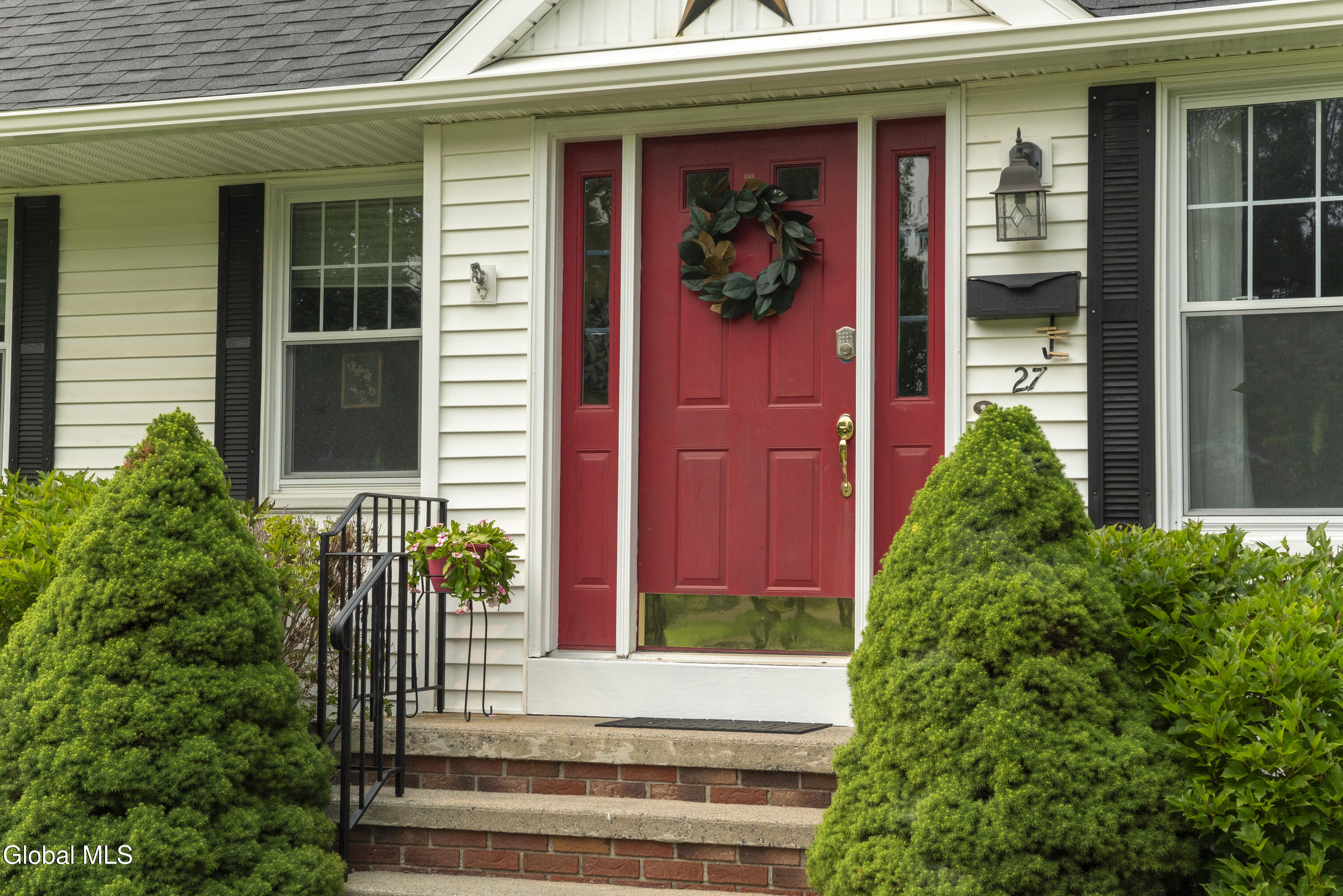 27 Pershing Road Queensbury NY 12804
