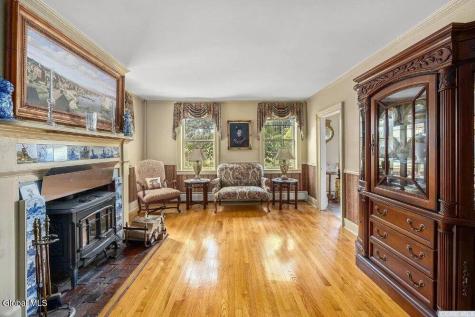 132 Biittig Road Averill Park NY 12018