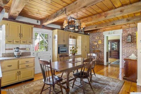 132 Biittig Road Averill Park NY 12018