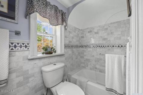 132 Biittig Road Averill Park NY 12018