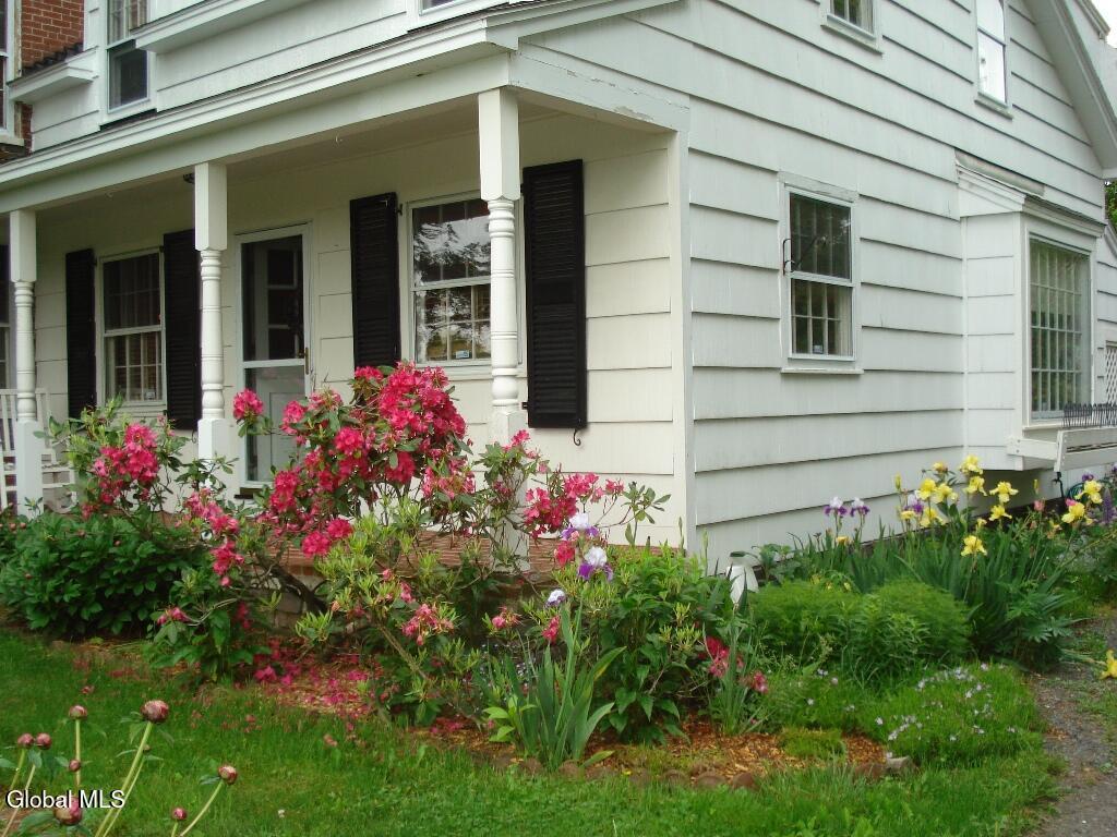 132 Biittig Road Averill Park NY 12018
