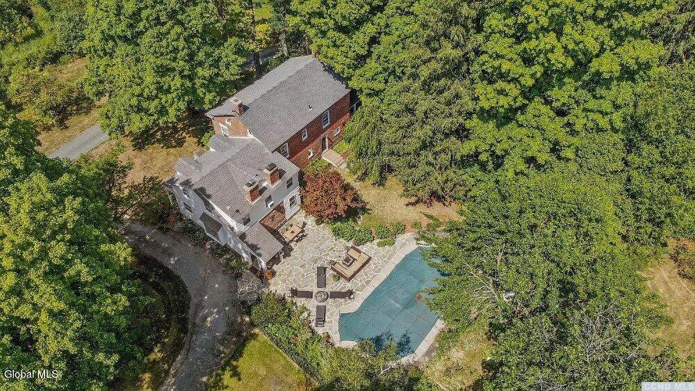 132 Biittig Road Averill Park NY 12018