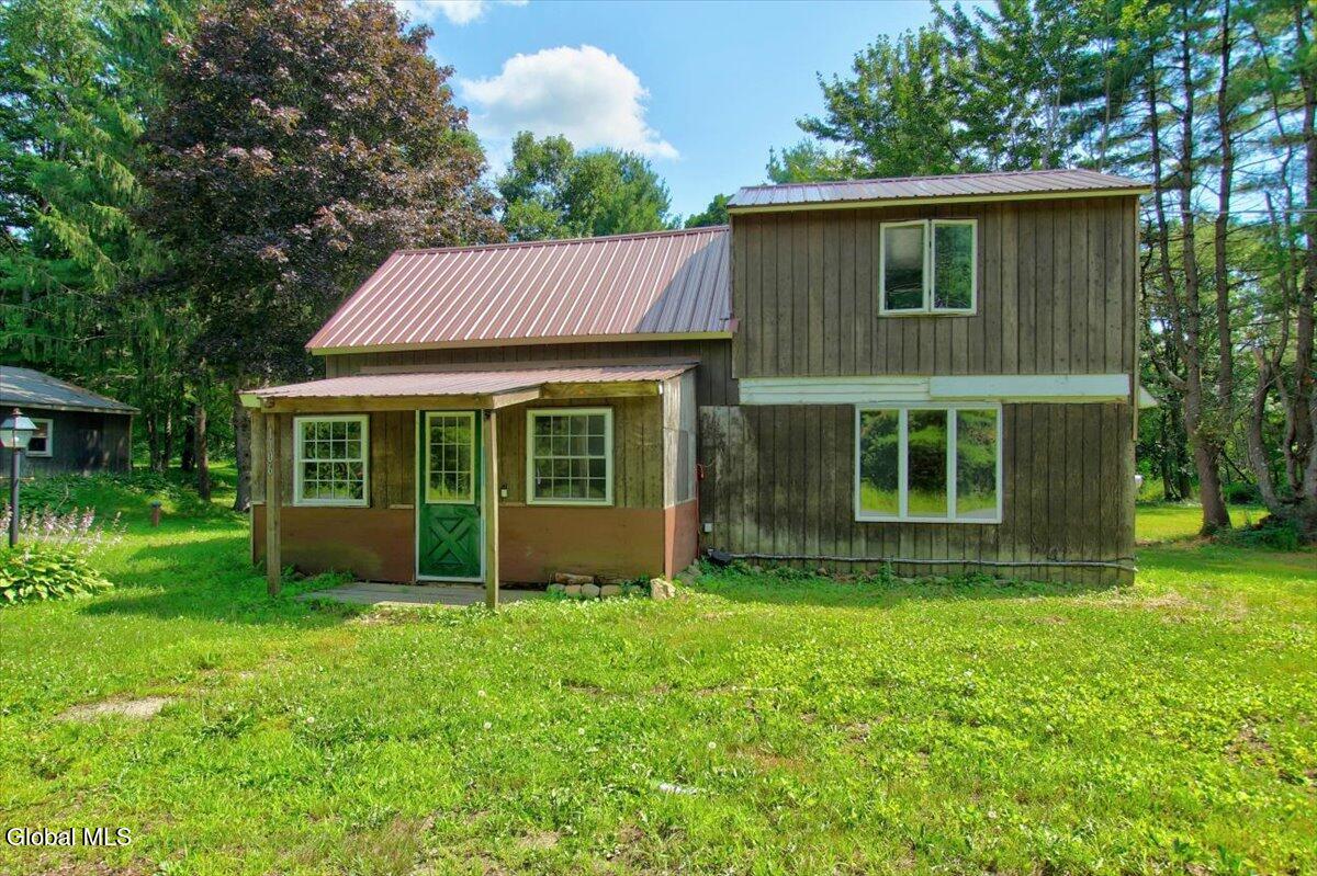 1106 Whiteside Road Galway NY 12074