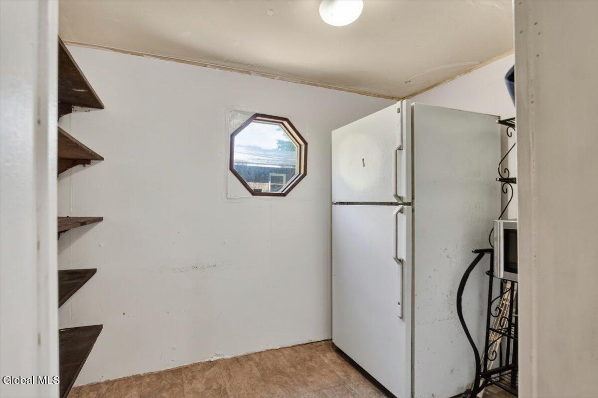 1106 Whiteside Road Galway NY 12074
