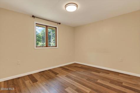 1106 Whiteside Road Galway NY 12074