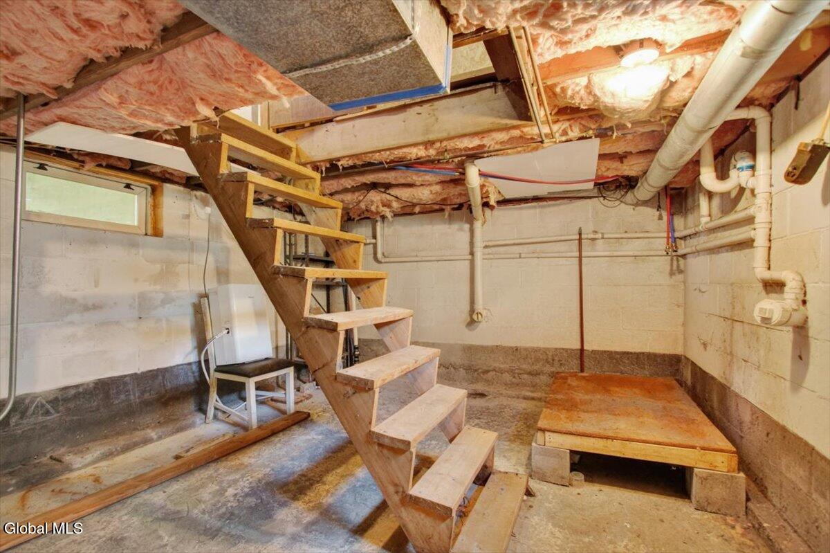 1106 Whiteside Road Galway NY 12074